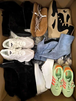 B Obuwie (folia) - BSU243