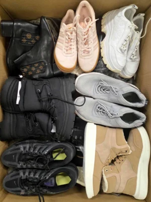 C Obuwie (folia) - CSU1287