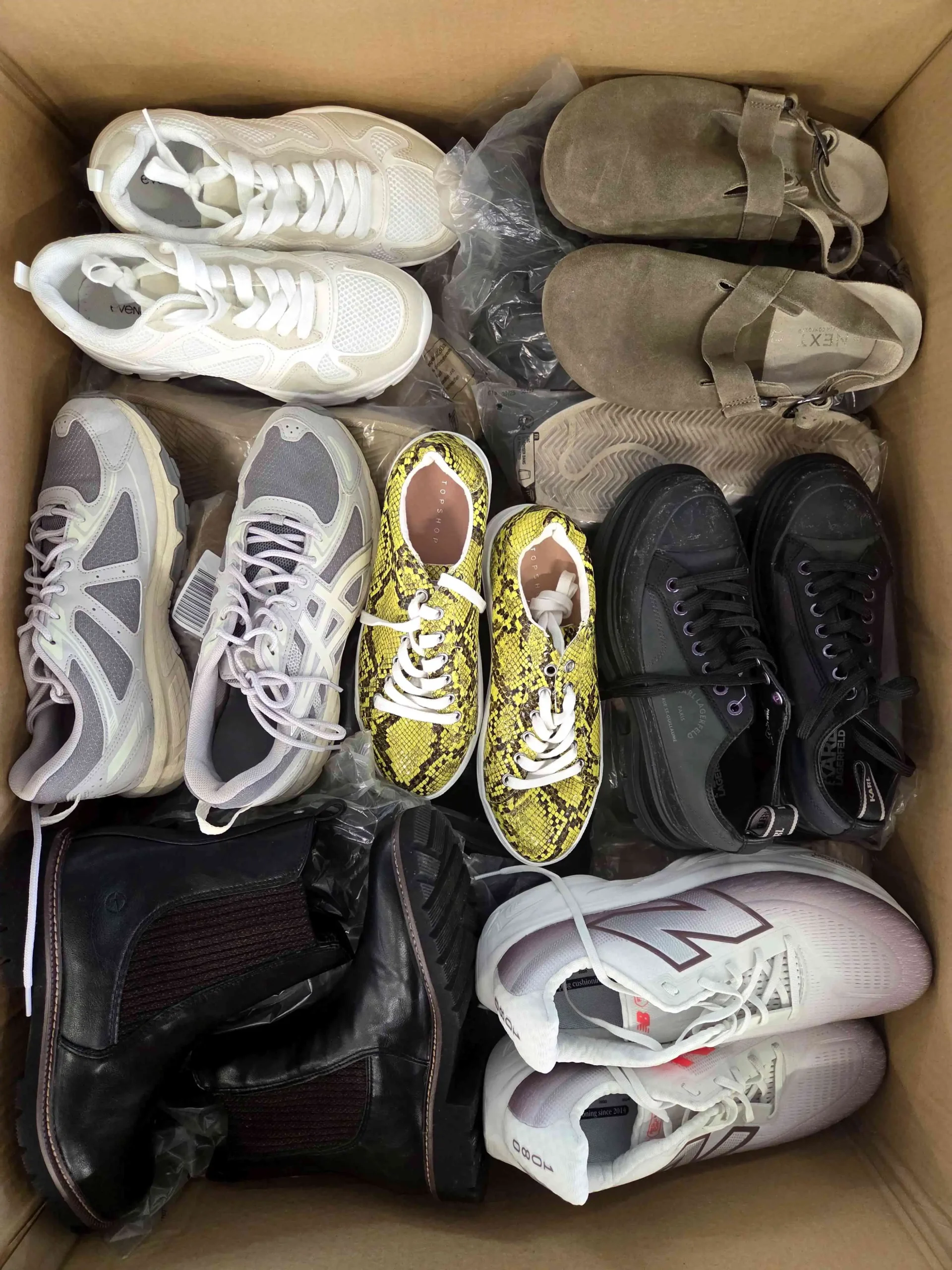 C Obuwie (folia) - CSU1304