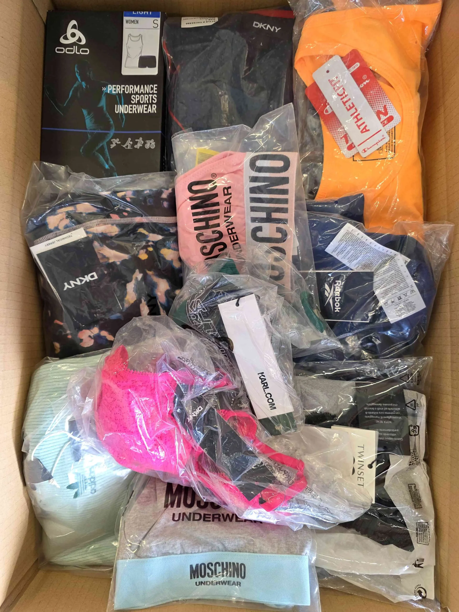 A Bielizna i odzież nocna - AU268