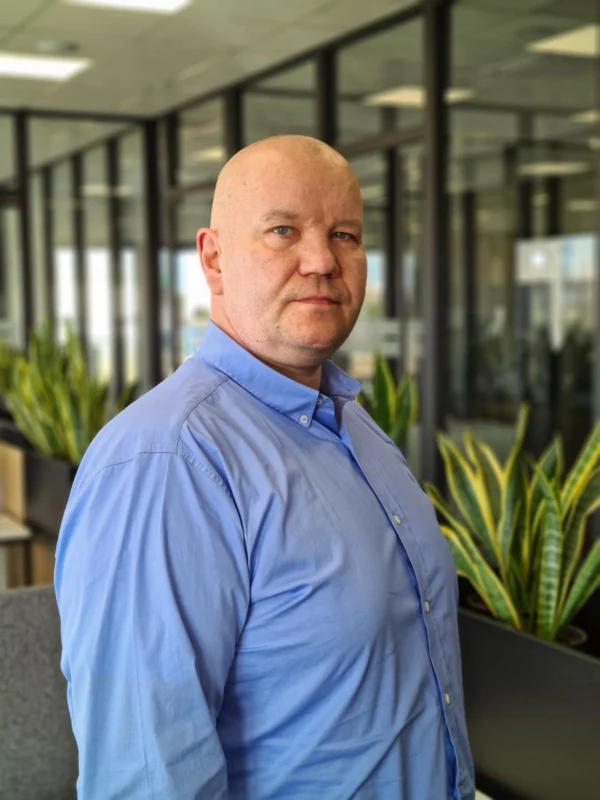 Zdjęcie przedstawia pakiet z odzieżą w kategorii b.