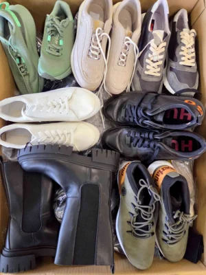 C Obuwie (folia) - CSU1432