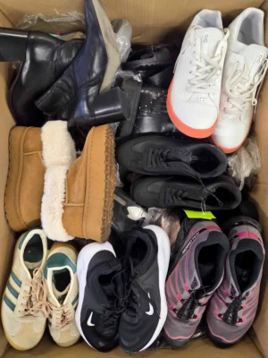 C Obuwie (folia) - CSU1451