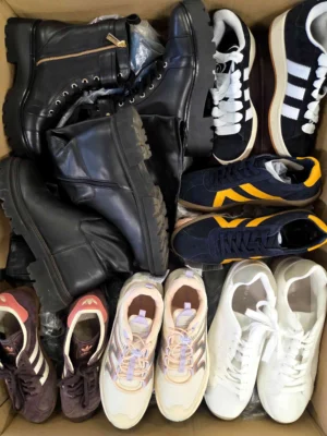 C Obuwie (folia) - CSU1452