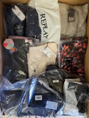 A Odzież (mix) - A876