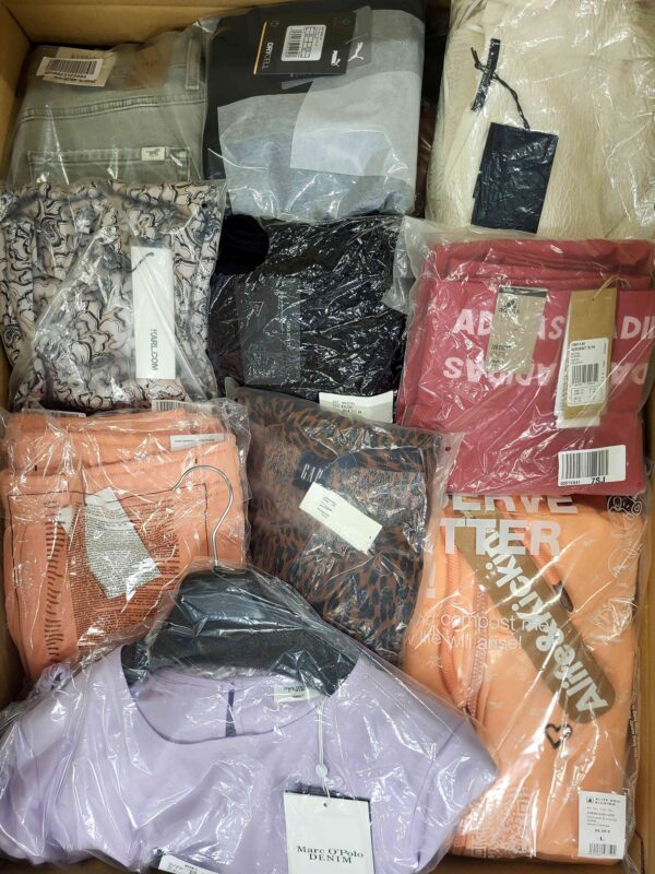 676AW197kg.jpg AW676