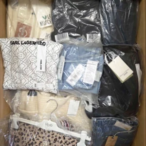 1038A223kg.webp A1038